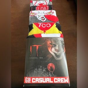It Chapter Two 6 Pair Casual Crew Socks Size 8-12 New